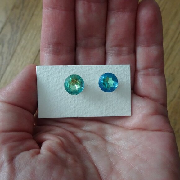 Lot of Vintage Earrings - Picture 2 of 12